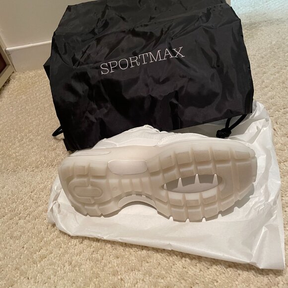 MaxMara Women's Sportmax Sneakers - Size 36/US6 - Like New, Only Worn Once! - Picture 4 of 13